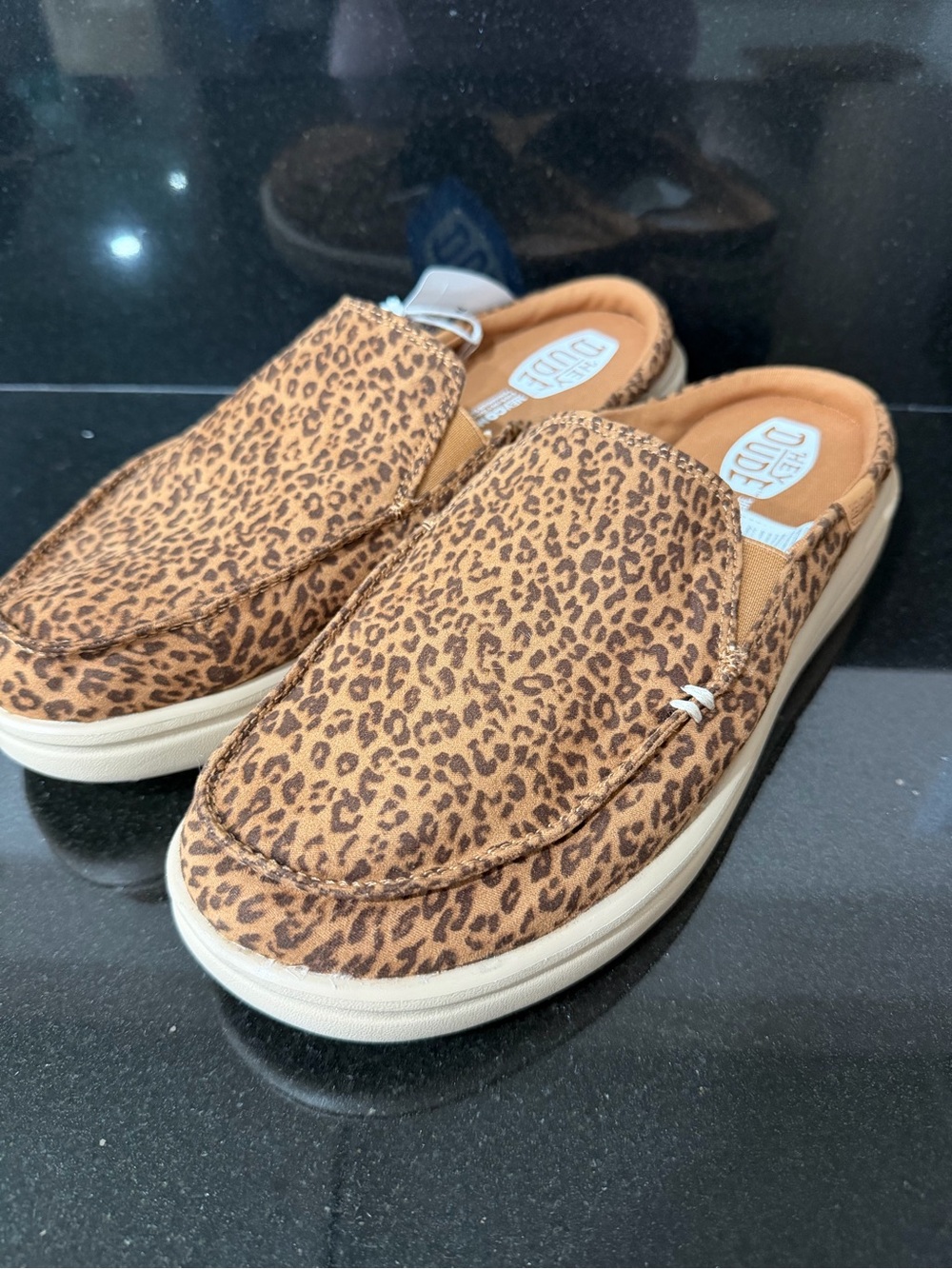 NWT HEYDUDE Aspen Slip Animal Tan Leopard Mule Clogs Women’s 11